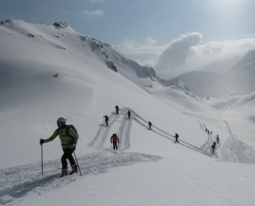ski-rando-les-coumes-du-pic-du-midi-le-7-avril-2024