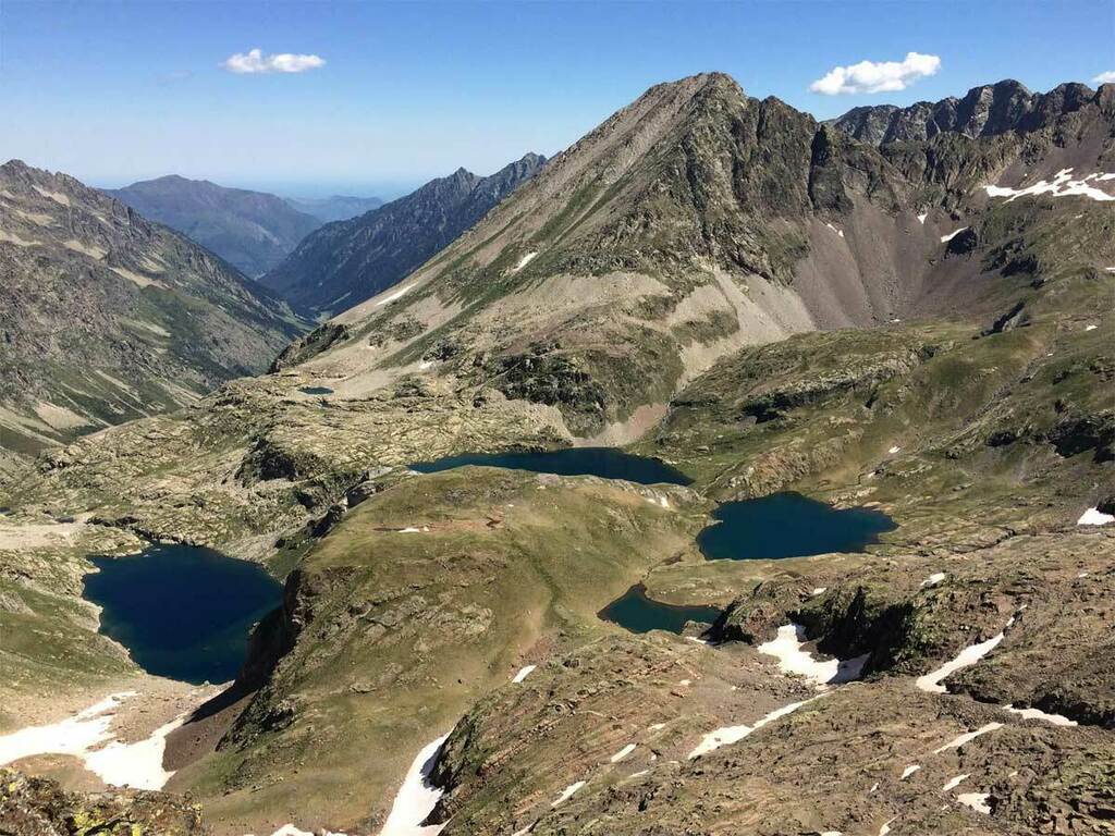 Lacs dEstom et Pic de Pebignau