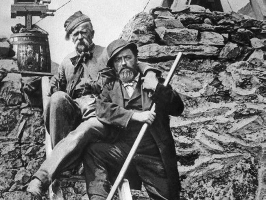 Chalet La Source Cauterets Baillaud Telescope